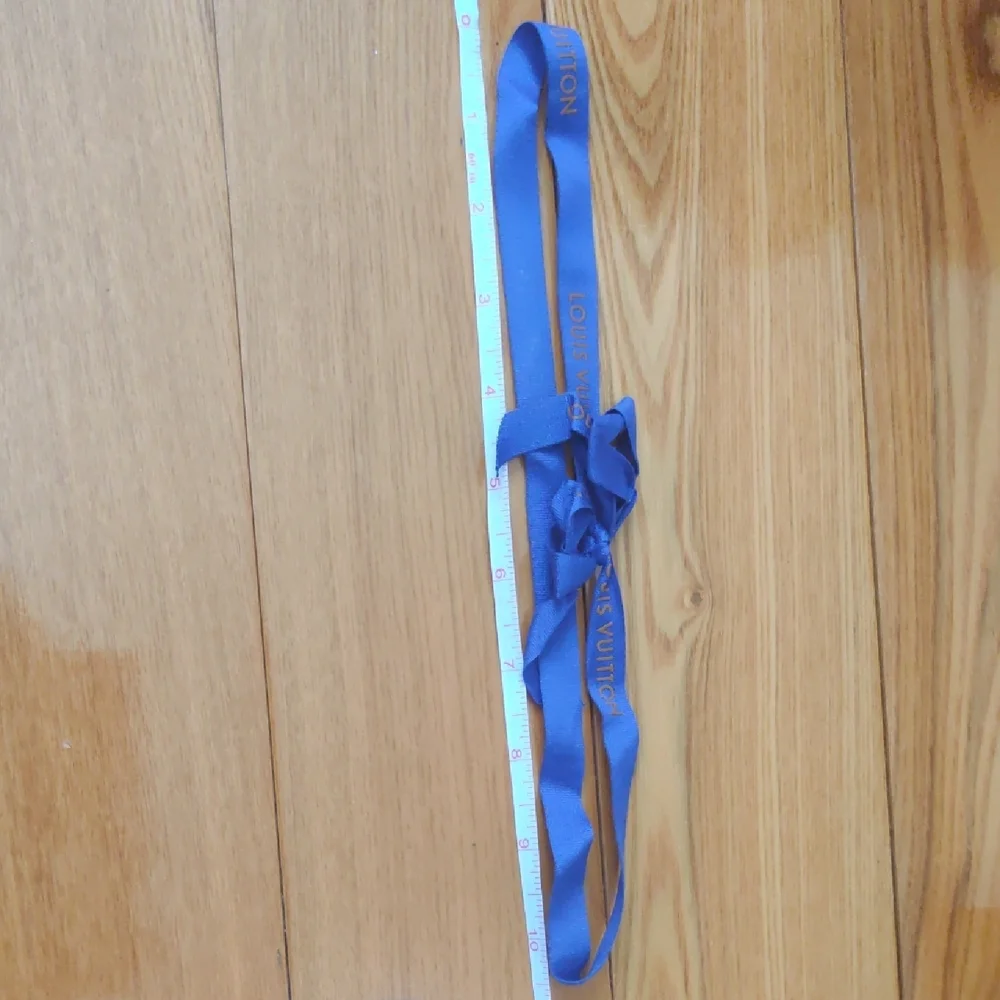 Louis Vuitton Yellow Set with Blue Accents - Picture 7 of 10